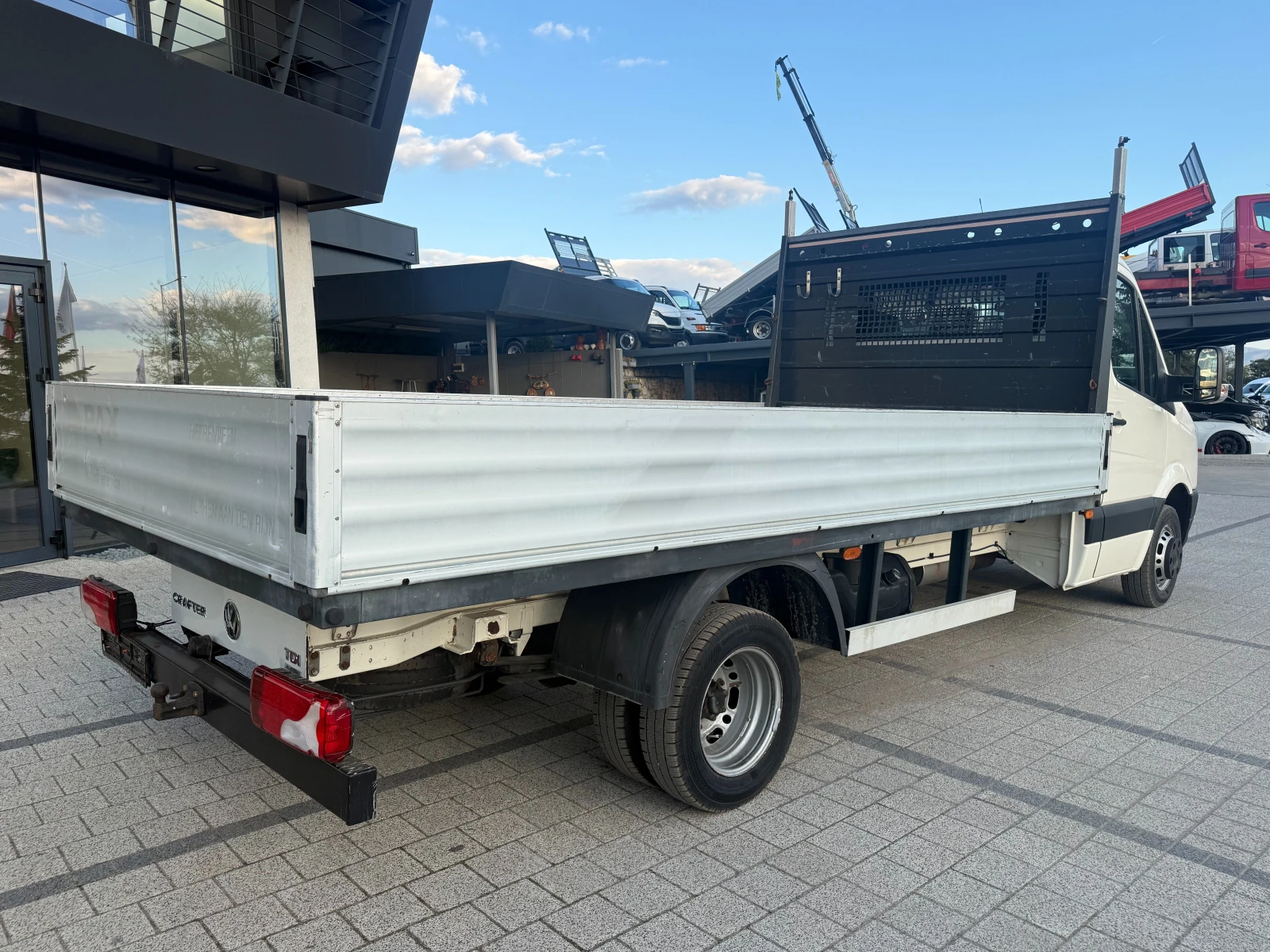 VW Crafter 2.5TDI до 3.5т. 4.30м. Климатроник Euro 5 , снимка 9 - Бусове и автобуси - 56321849