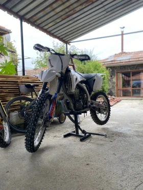 ������ Yamaha Yzf