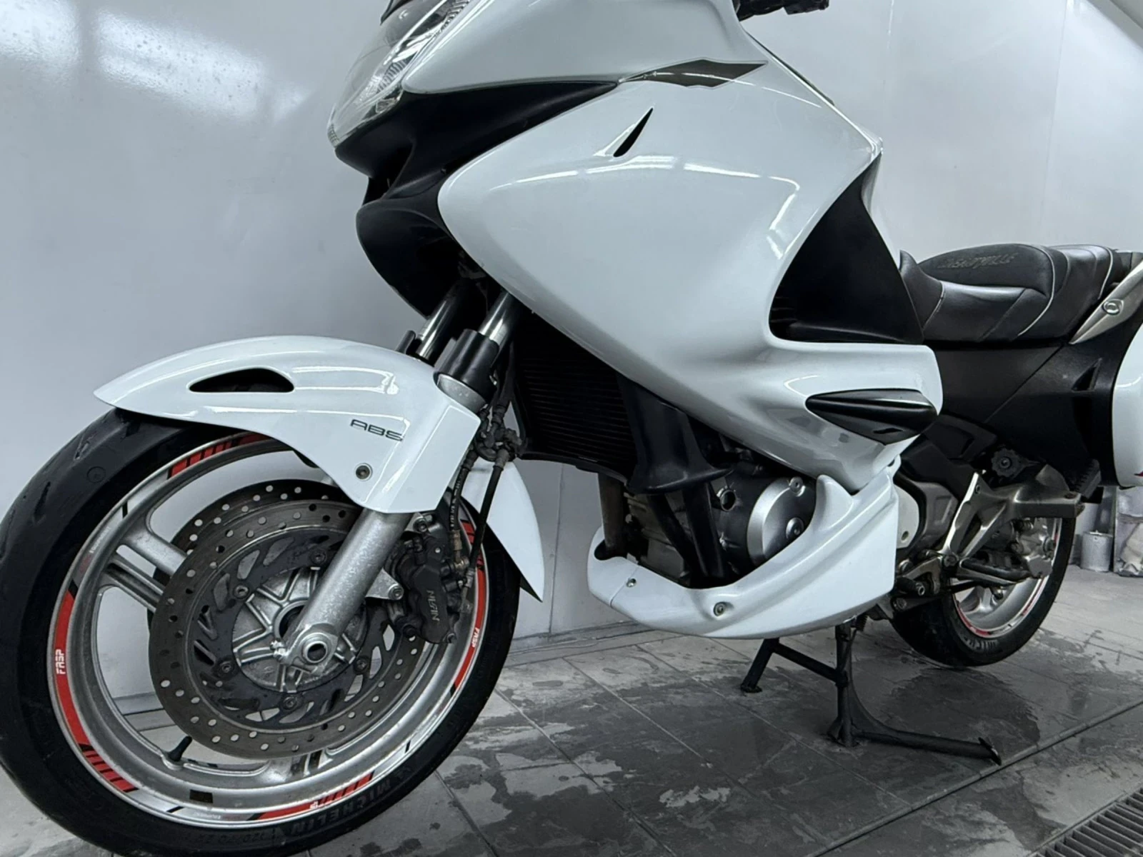 Honda Deauville Abs - изображение 4