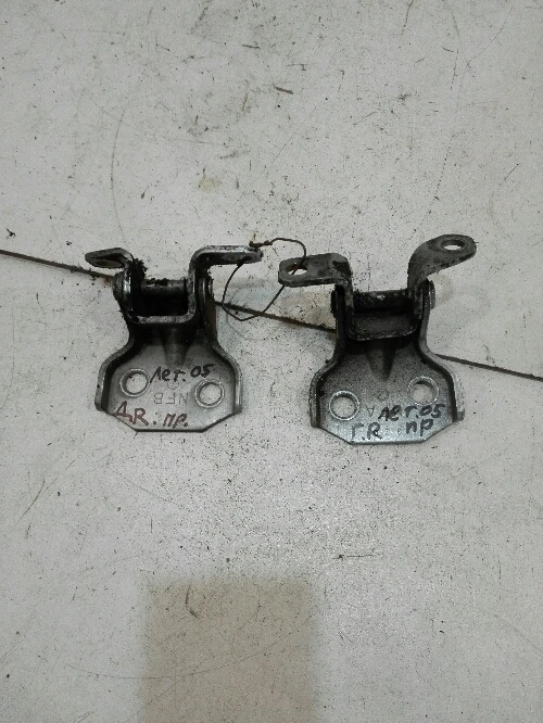 Панта врата предна дясна Субару Легаси 2.5Б комби (горна и долна)