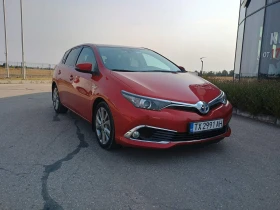 Toyota Auris Hybrid, снимка 2