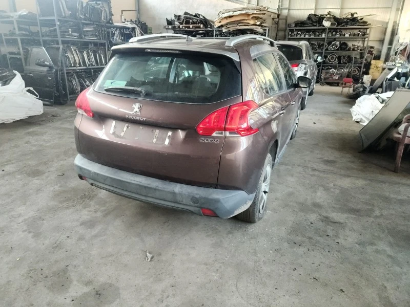 Peugeot 2008 1.2i,1.2t,1.6hdi, снимка 6 - Автомобили и джипове - 44699408