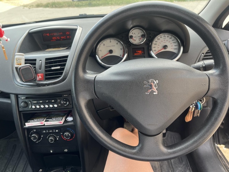 Peugeot 207, снимка 11 - Автомобили и джипове - 46128564