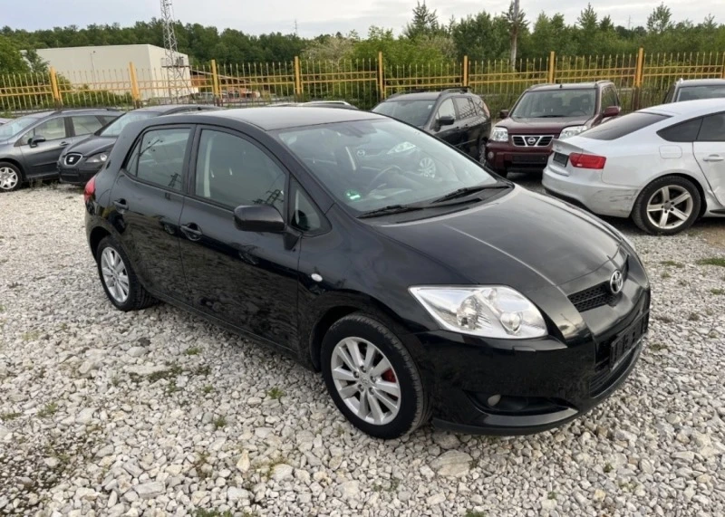 Toyota Auris 2.0-126кс, снимка 1 - Автомобили и джипове - 46684973