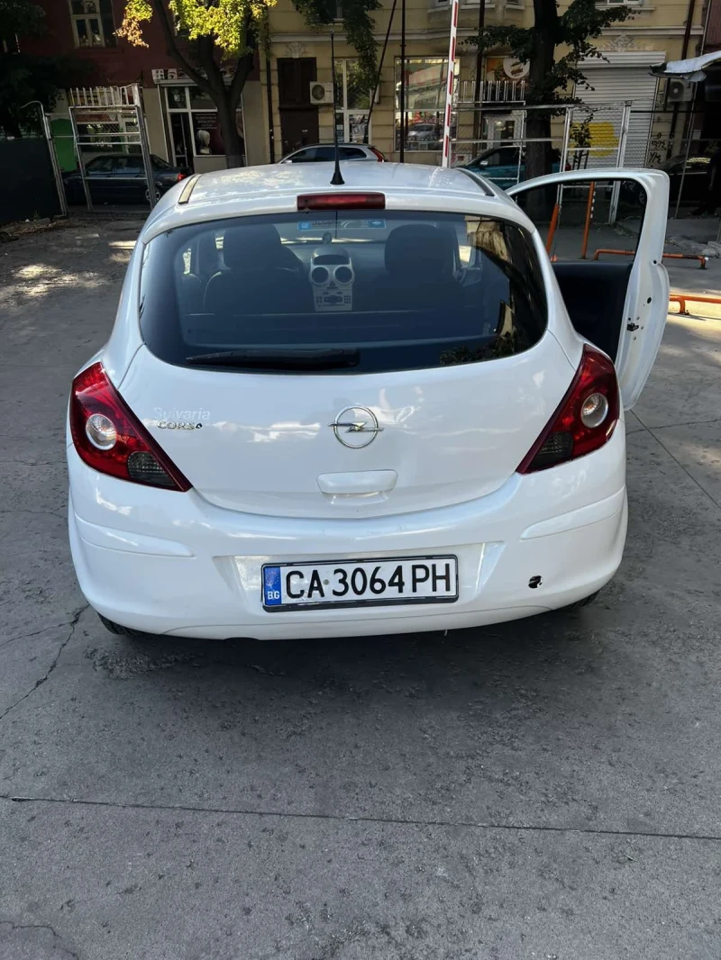 Opel Corsa, снимка 3 - Автомобили и джипове - 47379114