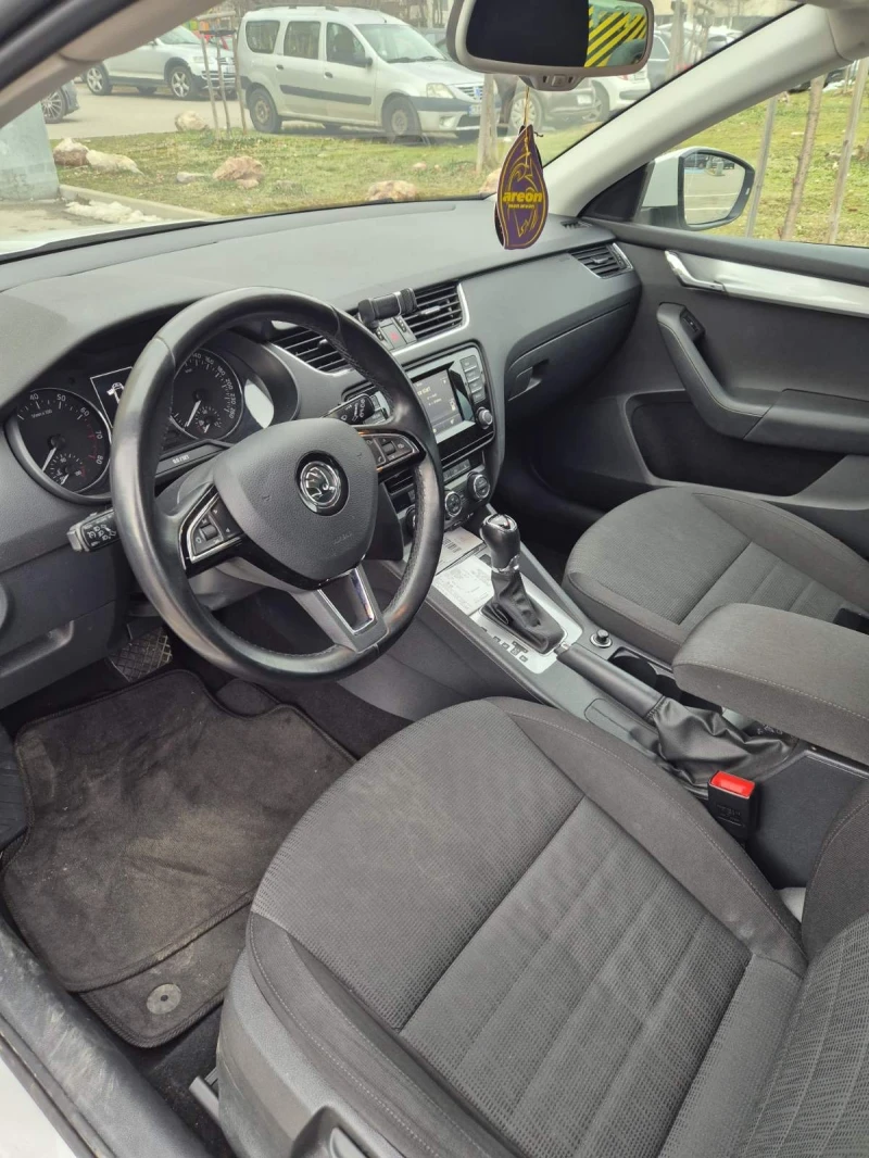 Skoda Octavia 1.8TSI / DSG / 4x4, снимка 12 - Автомобили и джипове - 48571219