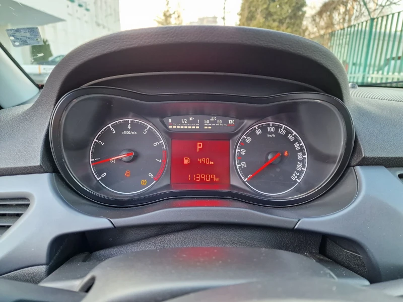 Opel Corsa 1.4i AUTOMATIC EURO6B , снимка 11 - Автомобили и джипове - 48712304