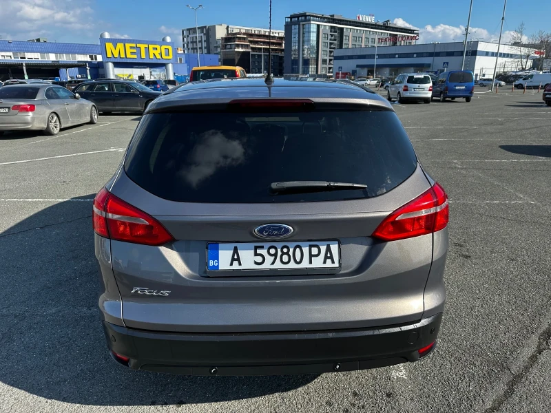 Ford Focus 1.6 TITANIUM, снимка 10 - Автомобили и джипове - 49238932