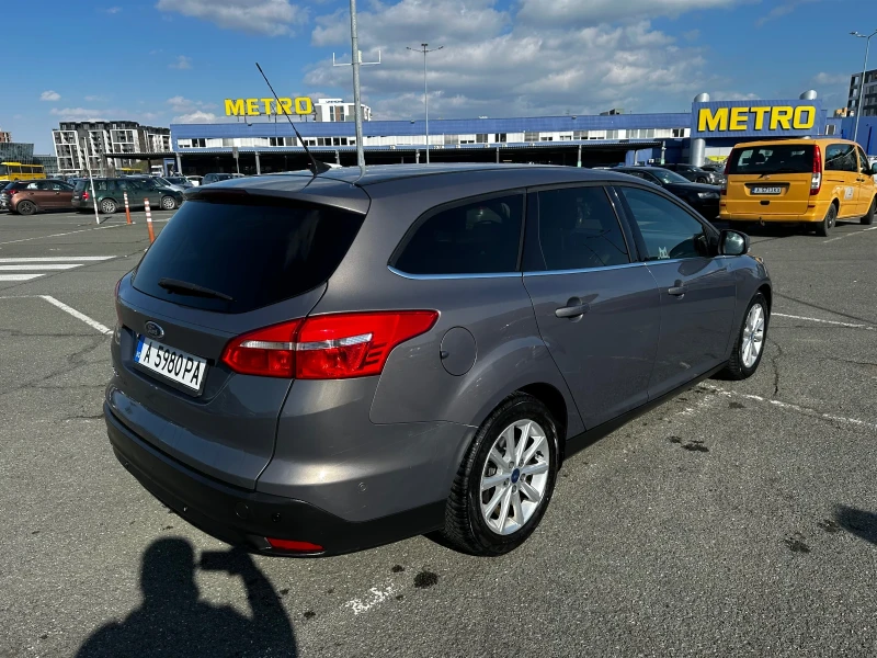 Ford Focus 1.6 TITANIUM, снимка 11 - Автомобили и джипове - 49238932