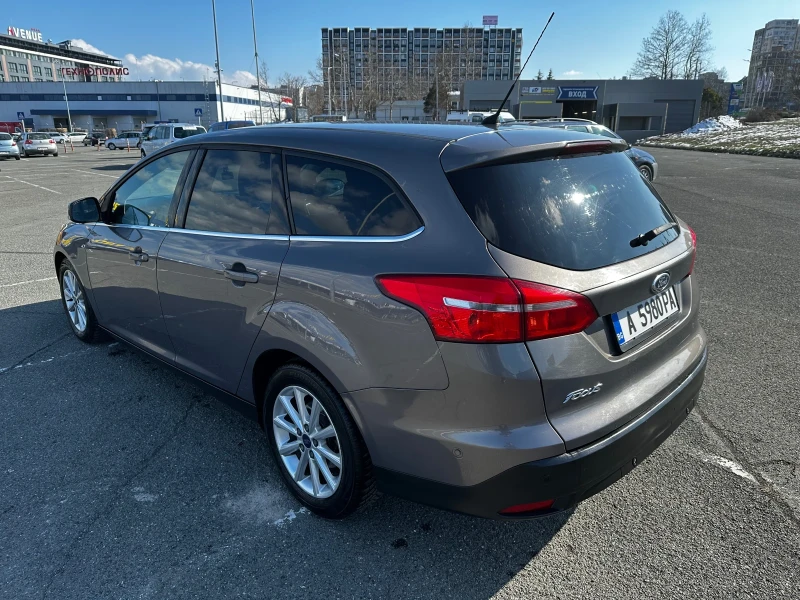 Ford Focus 1.6 TITANIUM, снимка 9 - Автомобили и джипове - 49238932