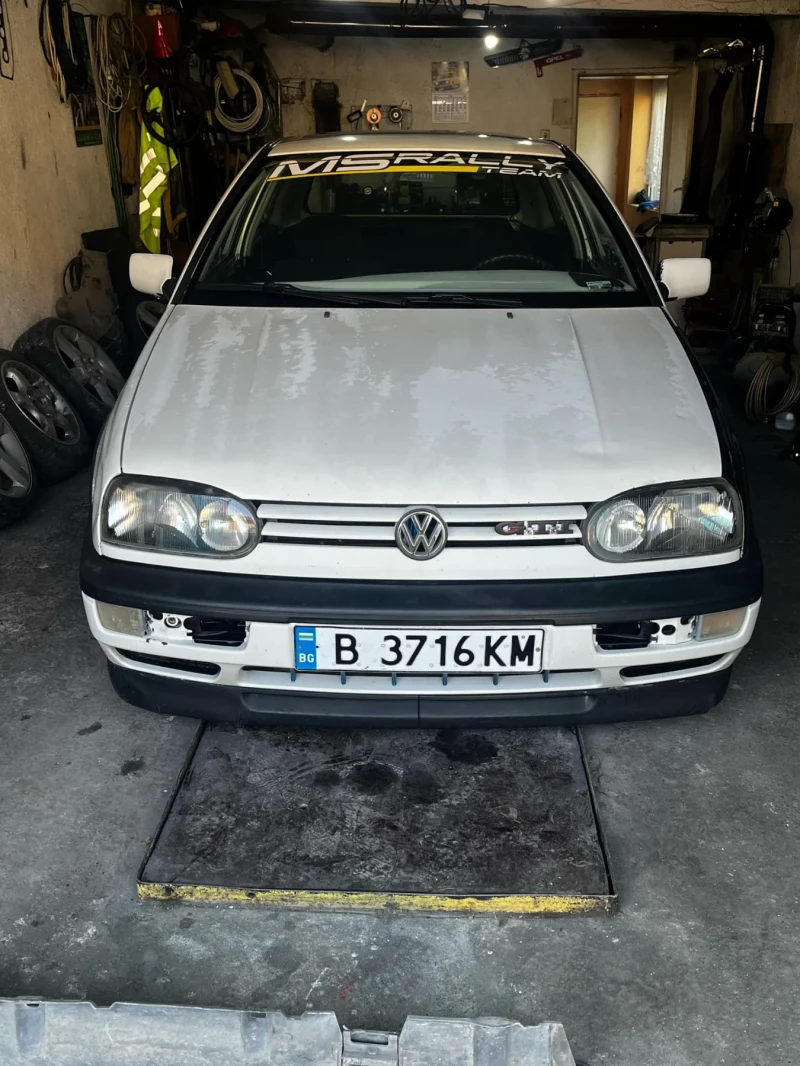 VW Golf, снимка 2 - Автомобили и джипове - 49306790