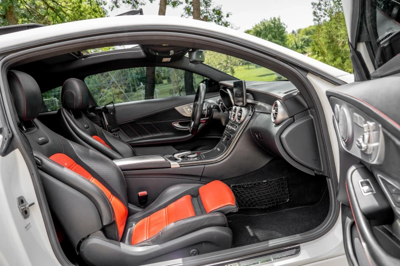 Mercedes-Benz C 63 AMG, снимка 12 - Автомобили и джипове - 52298464