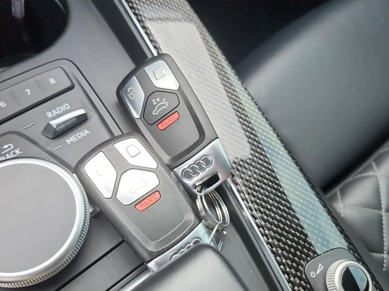 Audi S5 Technik* S5* B&O* 360cam* Пано* Подгрев* , снимка 10 - Автомобили и джипове - 52332220