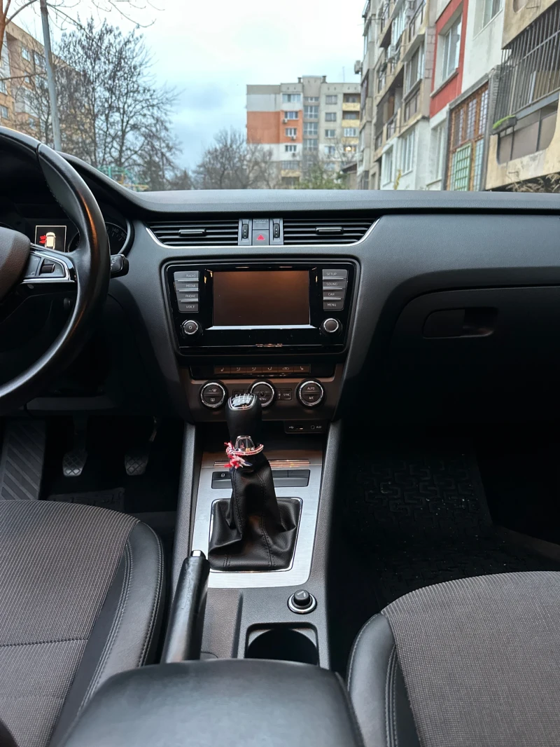 Skoda Octavia 2.0TDI, снимка 6 - Автомобили и джипове - 52693233