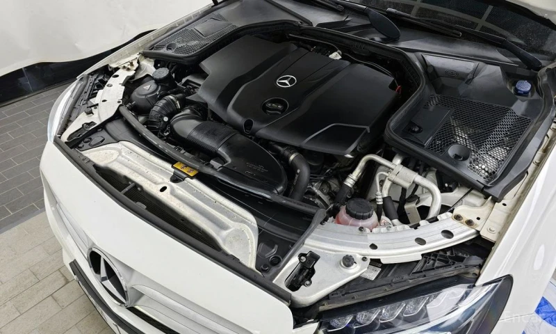 Mercedes-Benz C 220, снимка 6 - Автомобили и джипове - 52706030