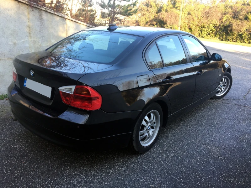 BMW 320 320i Бензин/газ, снимка 3 - Автомобили и джипове - 52909441