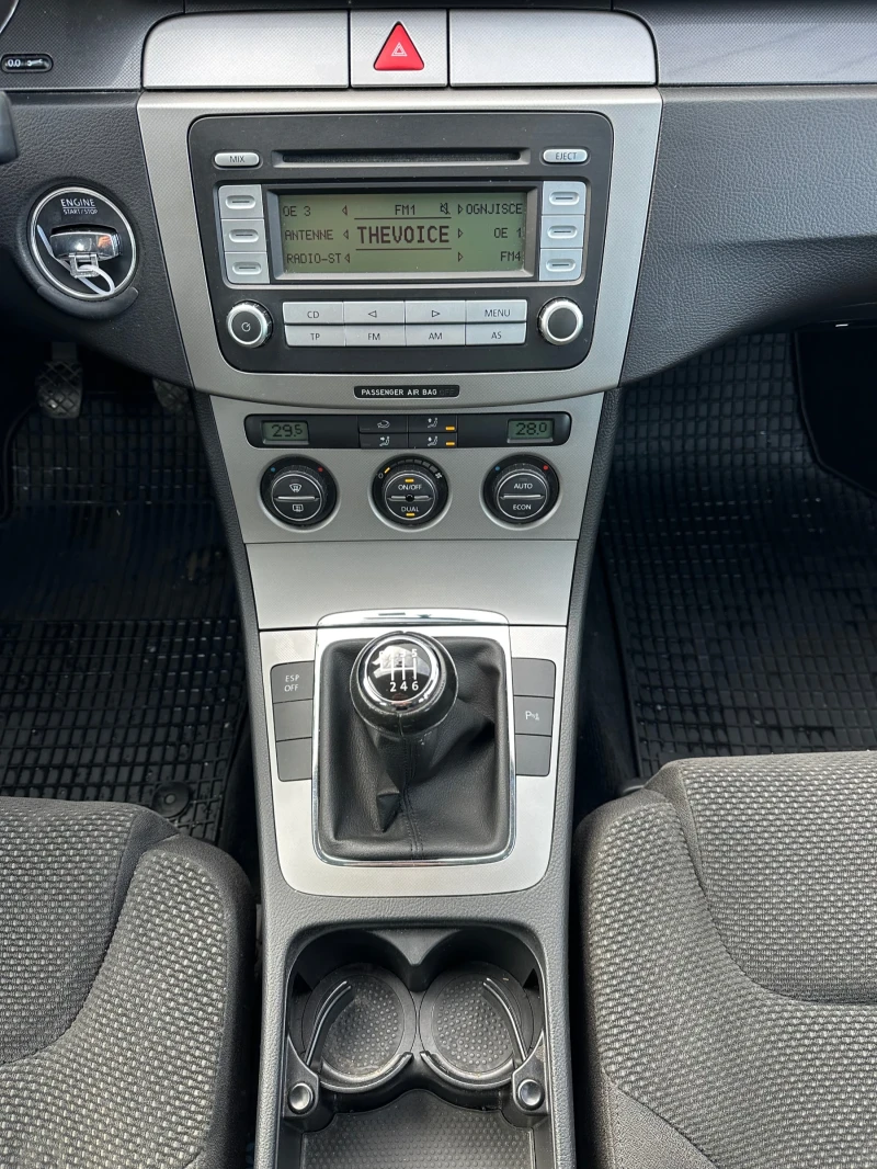 VW Passat VW Passat 2.0TDI 140к.с , снимка 12 - Автомобили и джипове - 52905207