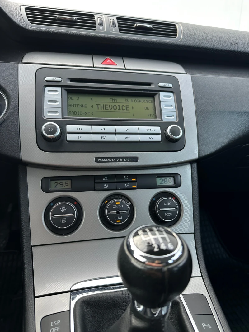 VW Passat VW Passat 2.0TDI 140к.с , снимка 13 - Автомобили и джипове - 52905207