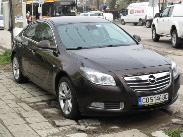 Opel Insignia LED/KOJA/PODGREV, снимка 2 - Автомобили и джипове - 53656798