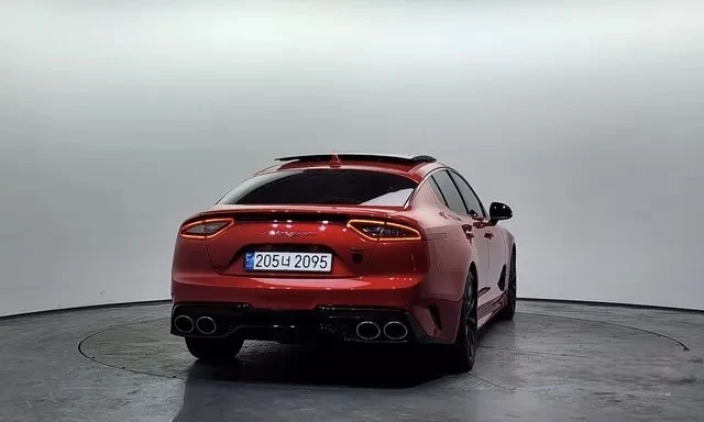 Kia Stinger 3.3 t 2WD cam360* Обдухване, disiTron, HeadUp, снимка 6 - Автомобили и джипове - 54897776