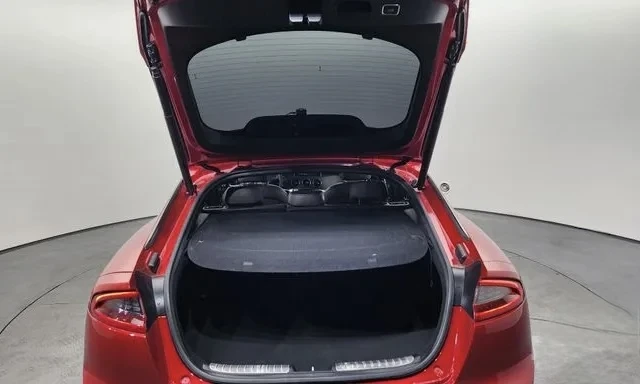 Kia Stinger 3.3 t 2WD cam360* Обдухване, disiTron, HeadUp, снимка 13 - Автомобили и джипове - 54897776