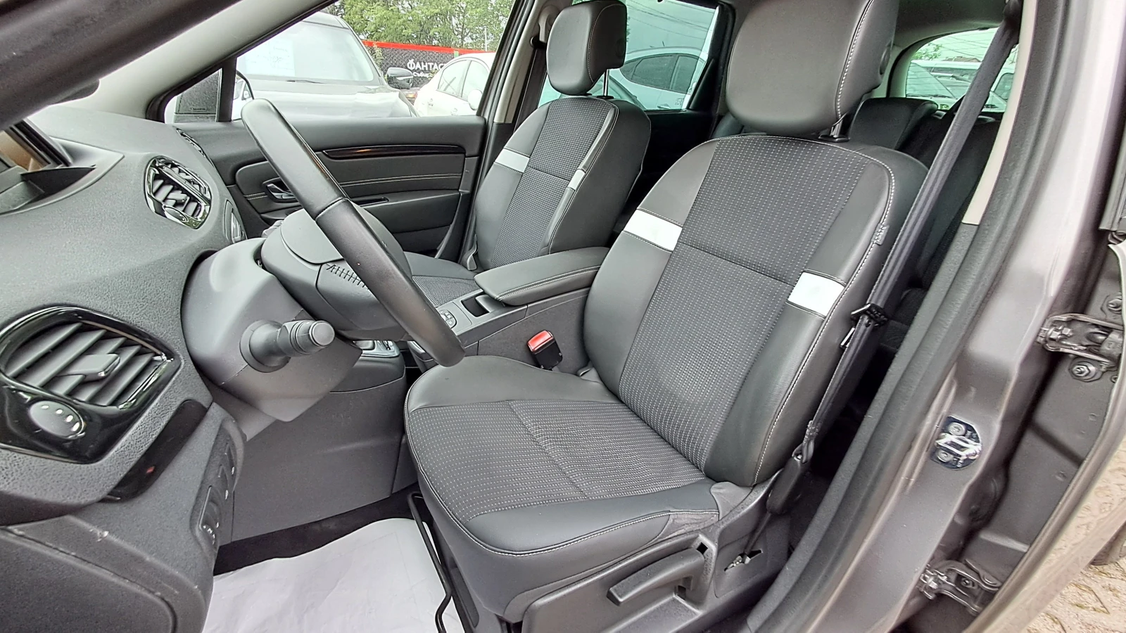Renault Grand scenic FULL РЕАЛ КМ ИЗКЛЮЧИТЕЛЕН 7-МЕСТА СЕРВИ КНИЖ УНИКТ, снимка 7 - Автомобили и джипове - 7909209