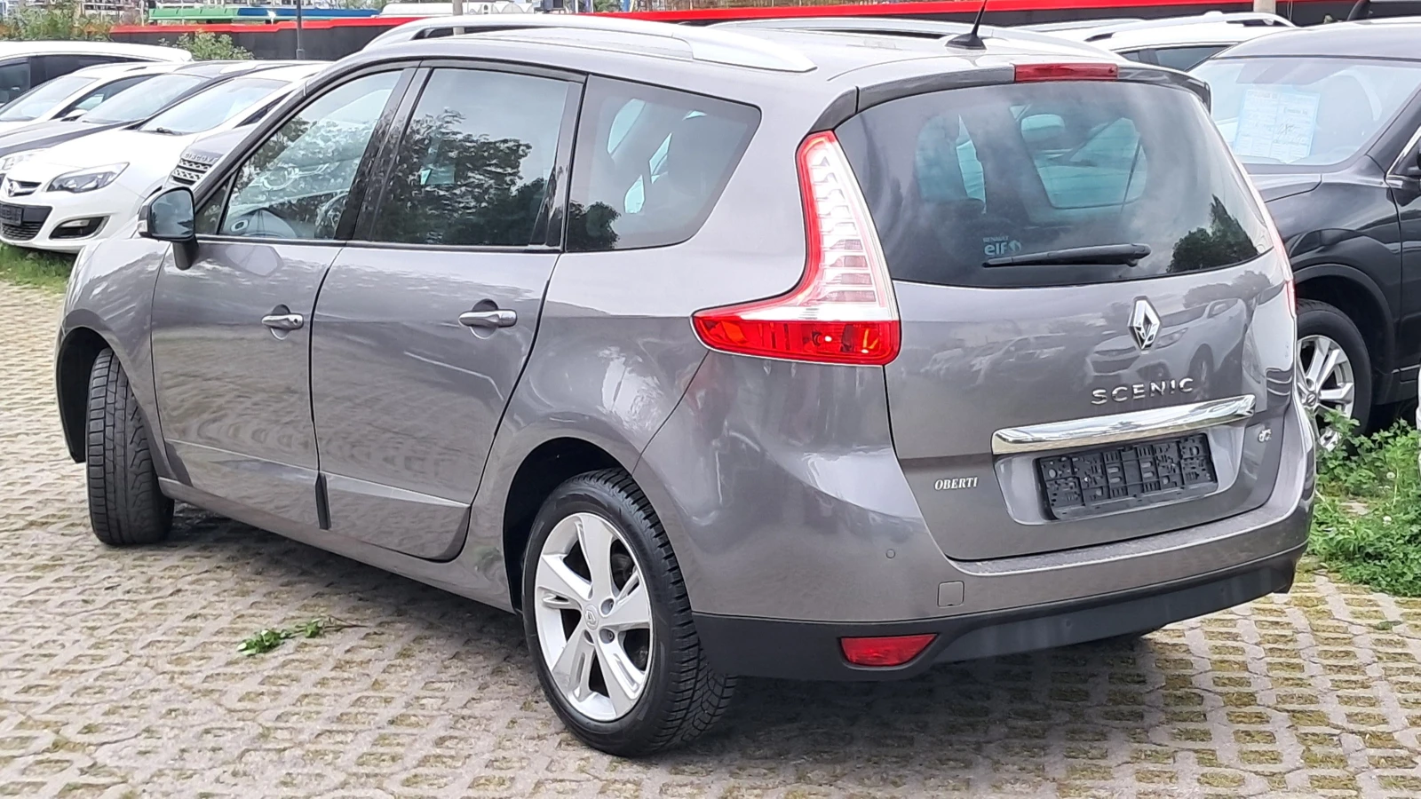 Renault Grand scenic FULL РЕАЛ КМ ИЗКЛЮЧИТЕЛЕН 7-МЕСТА СЕРВИ КНИЖ УНИКТ, снимка 4 - Автомобили и джипове - 7909209