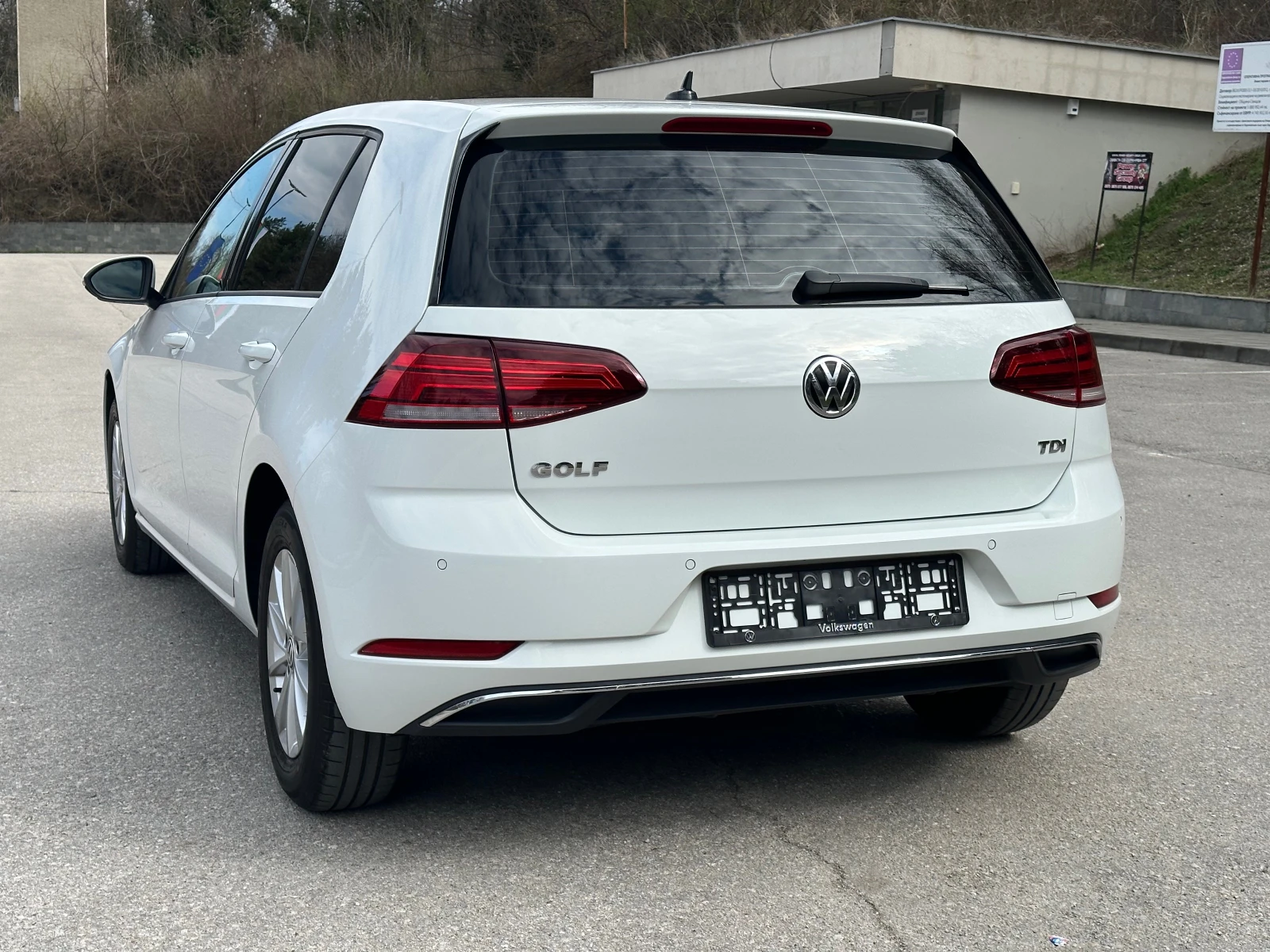 VW Golf 7.5* 1.6TDI* Facelift* Euro6 - изображение 3