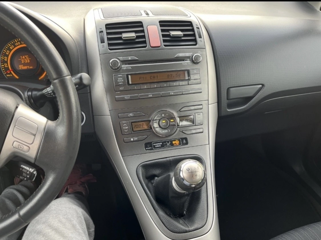 Toyota Auris 2.0-126 | Mobile.bg   13