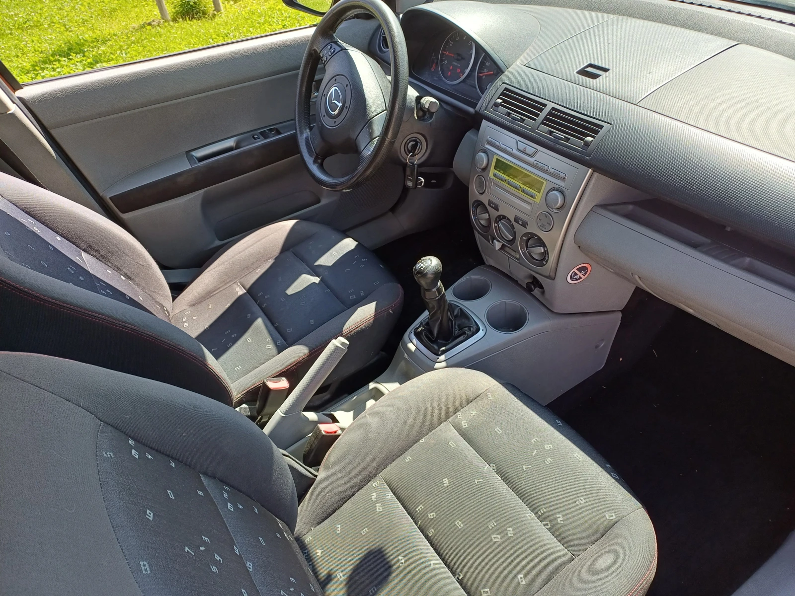 Mazda 2 1.25 Климатик  - изображение 9