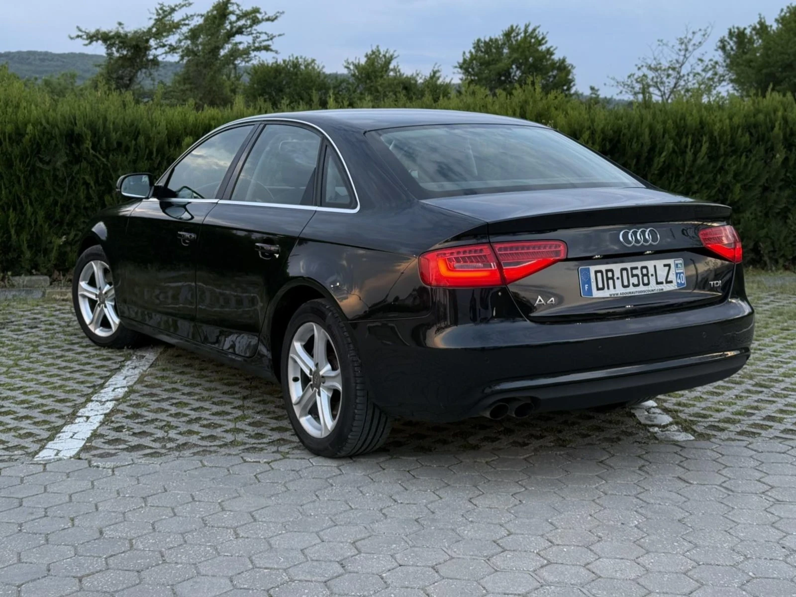 Audi A4 2.0tdi AutoBixenon  - изображение 3