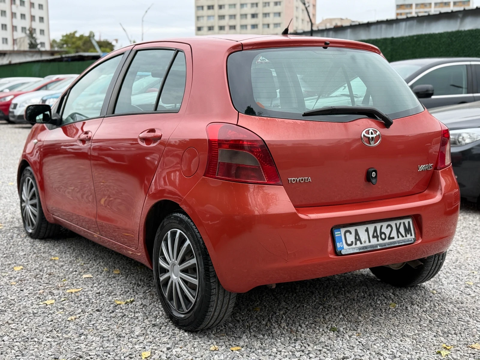 Toyota Yaris 1.3i/Automatic/ГАЗ - изображение 5