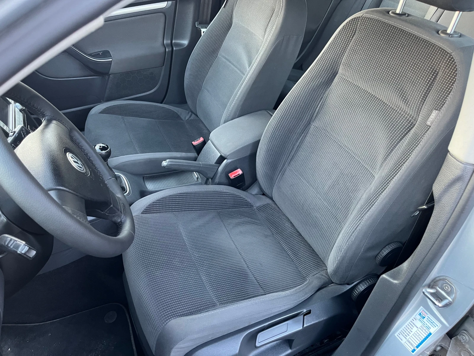 VW Golf 1.6i 102k.c. * Comfortline * AC *   | Mobile.bg   10