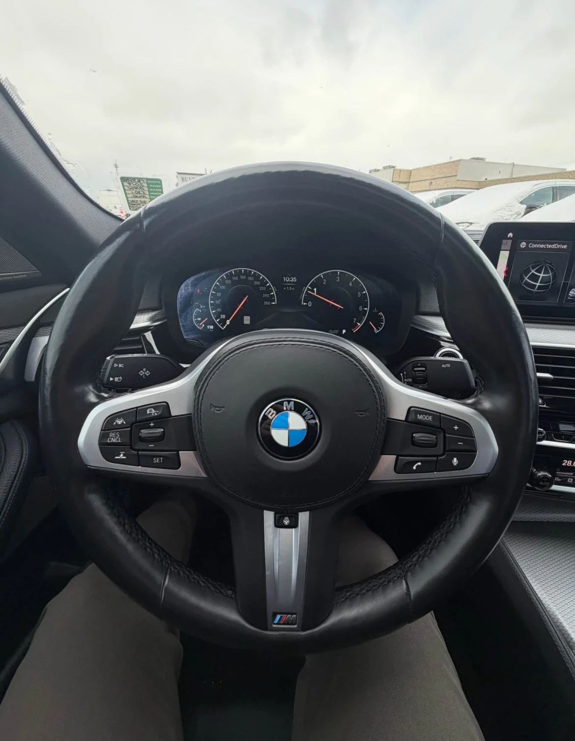 BMW 530 XDRIVE * * CARFAX * * АВТО КРЕДИТ * *  - изображение 4