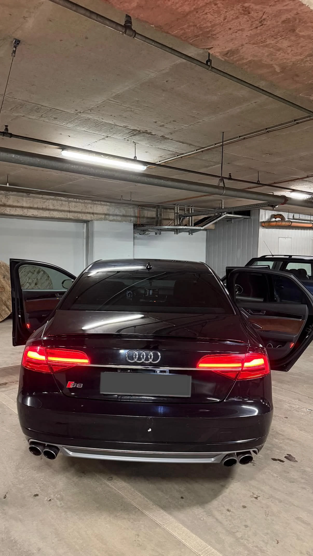 Audi S8 PLUS - изображение 4