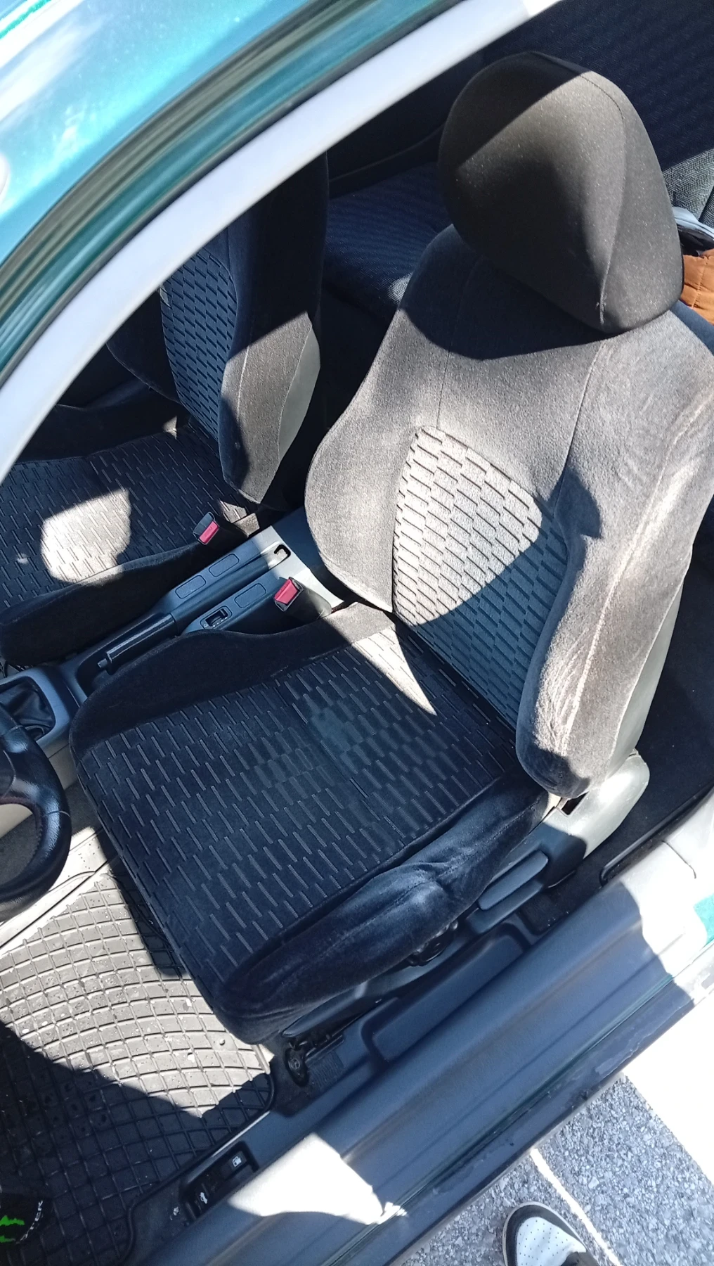 Honda Civic 1.4is, снимка 6 - Автомобили и джипове - 53745692