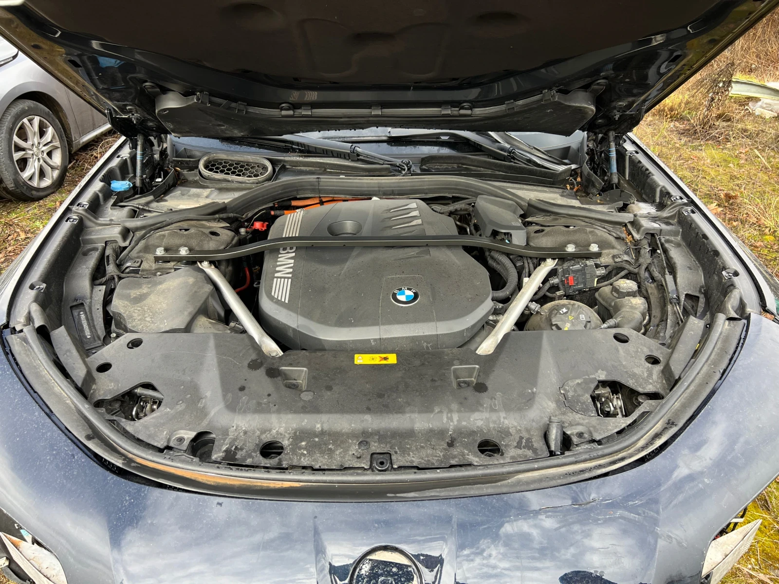 BMW 750 e xdrive - изображение 10