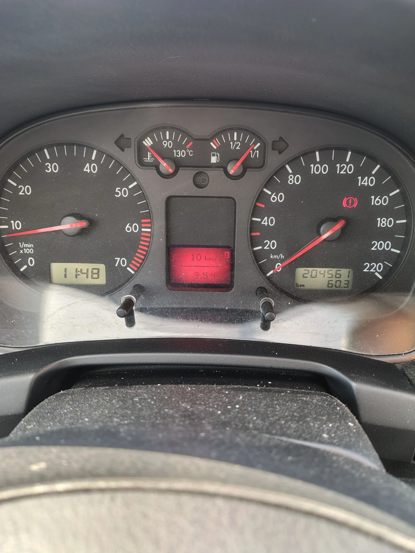 VW Golf 1.4 бензин климатроник , снимка 11 - Автомобили и джипове - 53972620