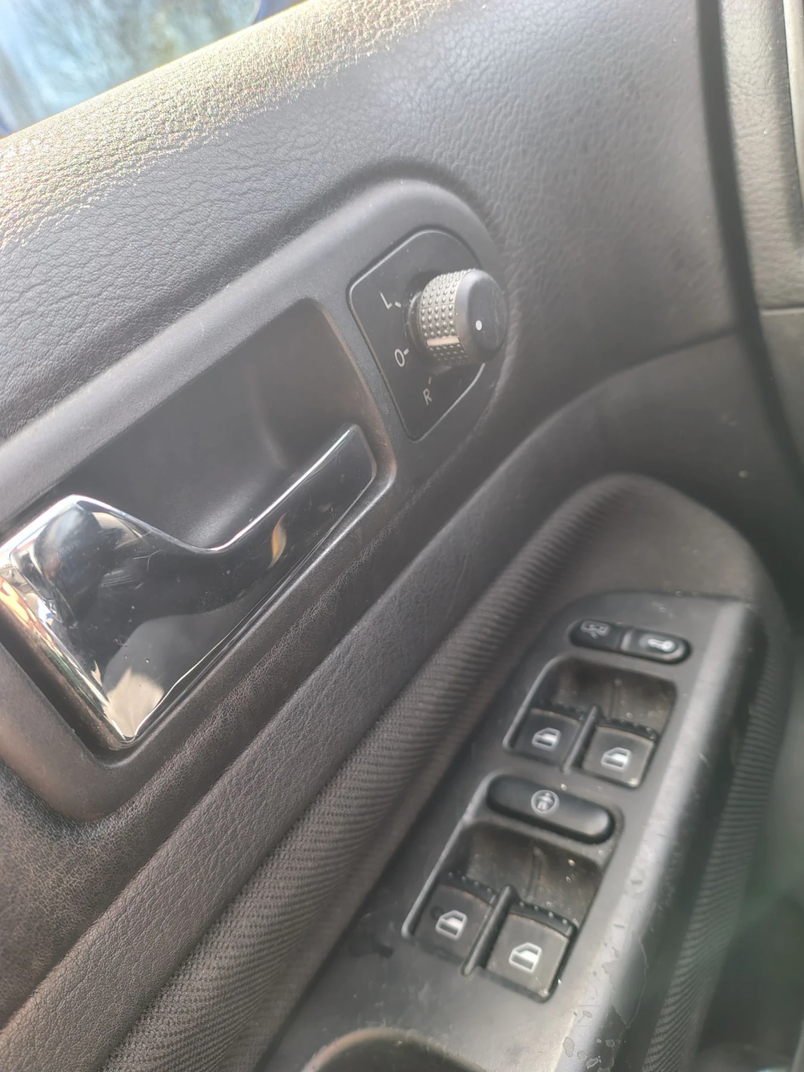 VW Golf 1.4 бензин климатроник , снимка 9 - Автомобили и джипове - 53972620