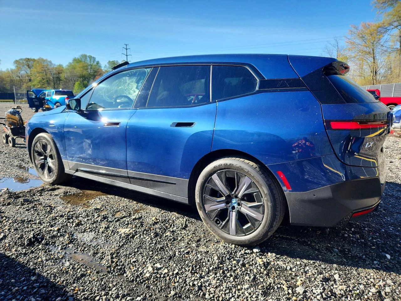 BMW iX xDrive50, снимка 2 - Автомобили и джипове - 54419033