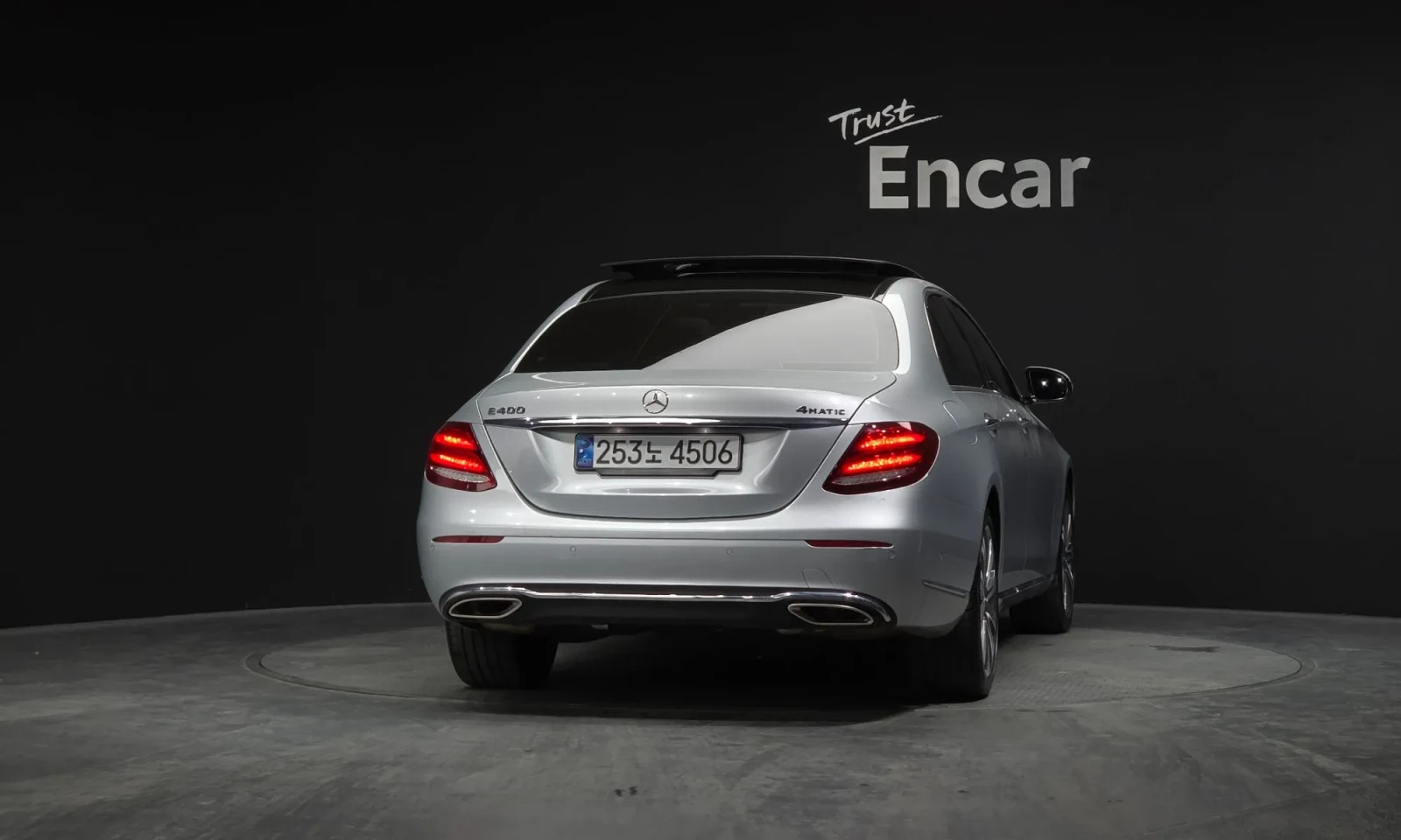 Mercedes-Benz E 400 4MATIC, Distronic, �����., 360-�. | Mobile.bg � ����������� 4