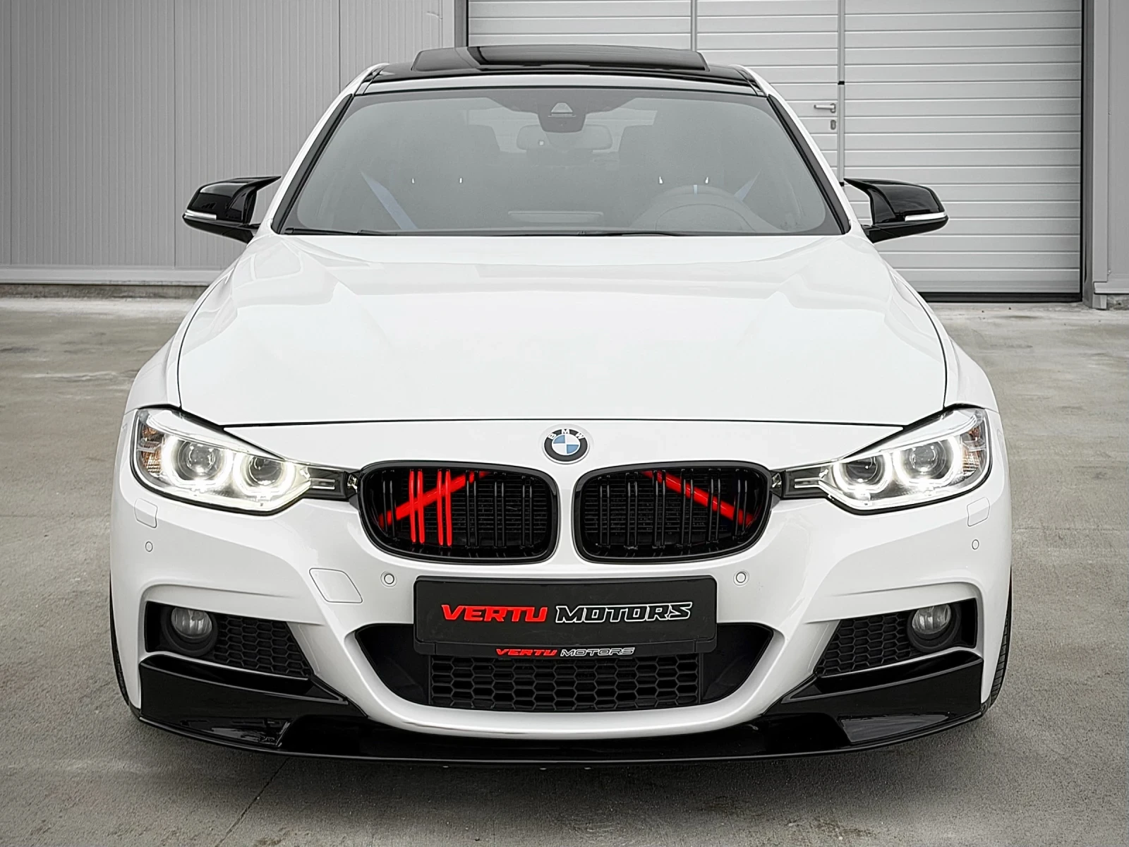 BMW 330 D/ M PERFORMANCE/ 8ZF SAT/ HeadUP/ SPORT+ / F1, снимка 3 - Автомобили и джипове - 54793913