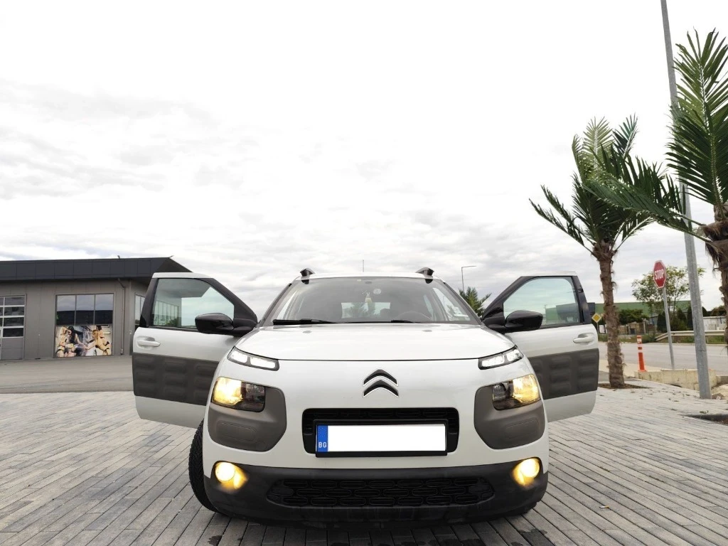 Citroen C4 Cactus, снимка 11 - Автомобили и джипове - 54813189