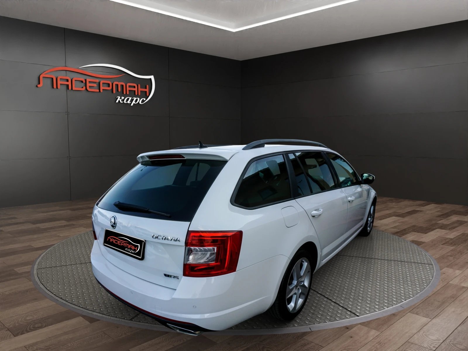 Skoda Octavia 2.0TDI VRS DSG, снимка 3 - Автомобили и джипове - 55095270