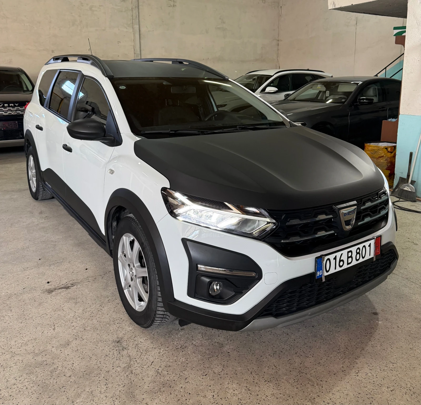 Dacia Jogger TCe* ГАЗ* 2022г.* 81000км.Сервизна История