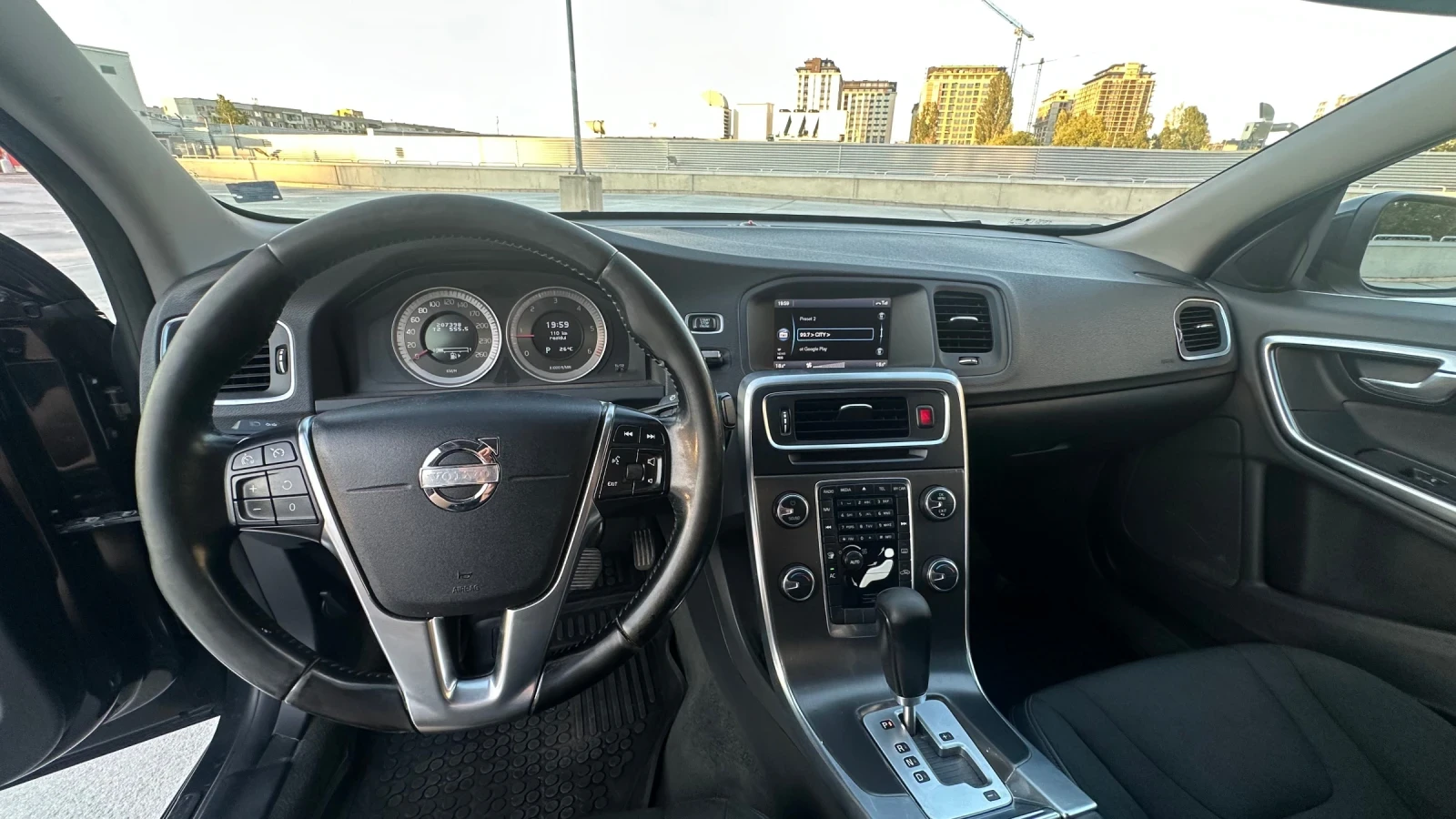 Volvo S60 II 2.0 D3, снимка 8 - Автомобили и джипове - 55677654