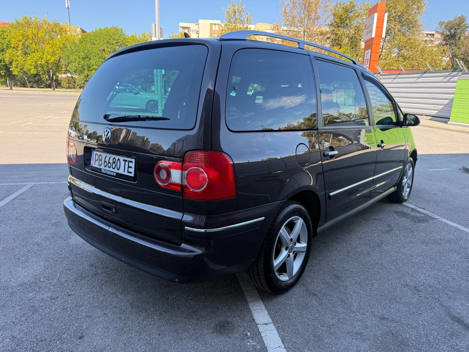 VW Sharan Freestyle  Като нов , снимка 3 - Автомобили и джипове - 56253910