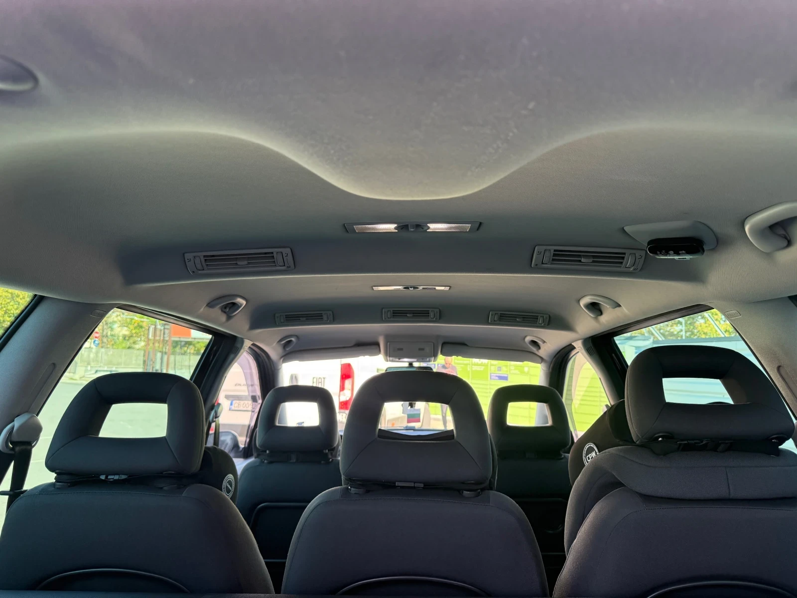 VW Sharan Freestyle  Като нов , снимка 10 - Автомобили и джипове - 56253910