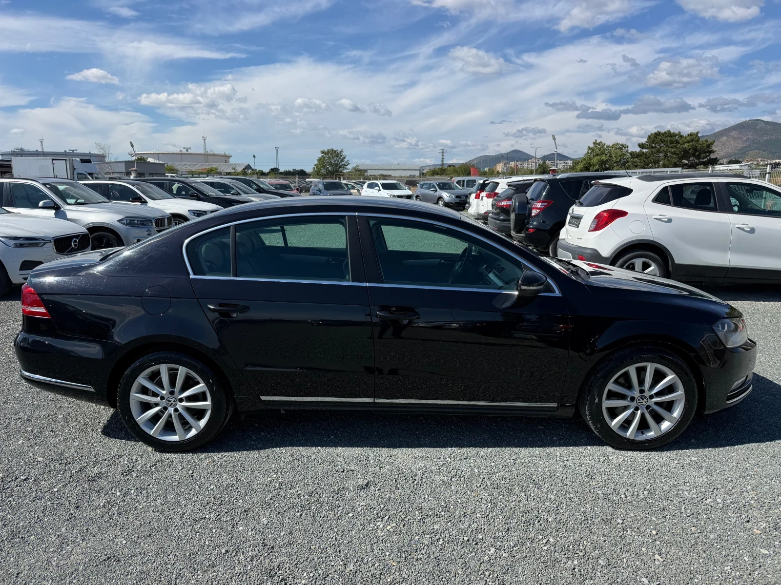 VW Passat (KATO НОВА), снимка 4 - Автомобили и джипове - 56272306