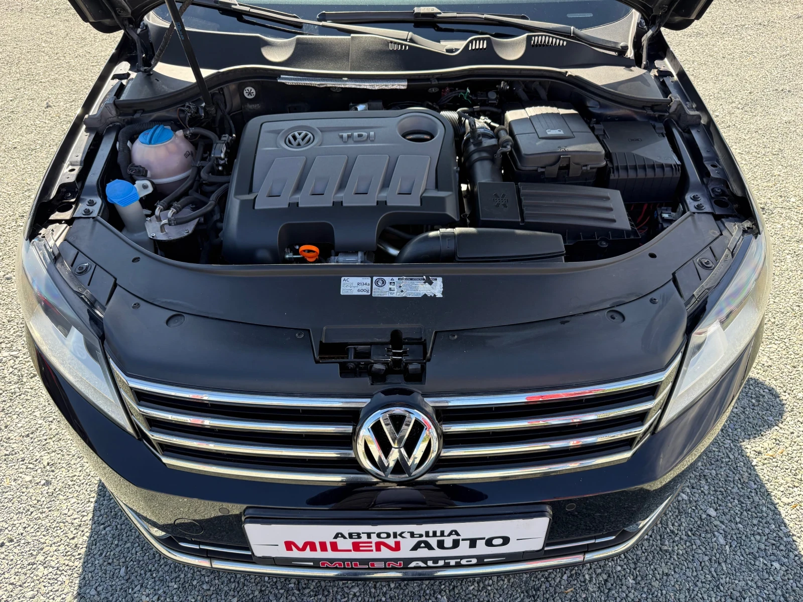 VW Passat (KATO НОВА), снимка 17 - Автомобили и джипове - 56272306